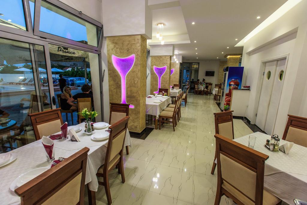 Hotel Edita Ulcinj Extérieur photo