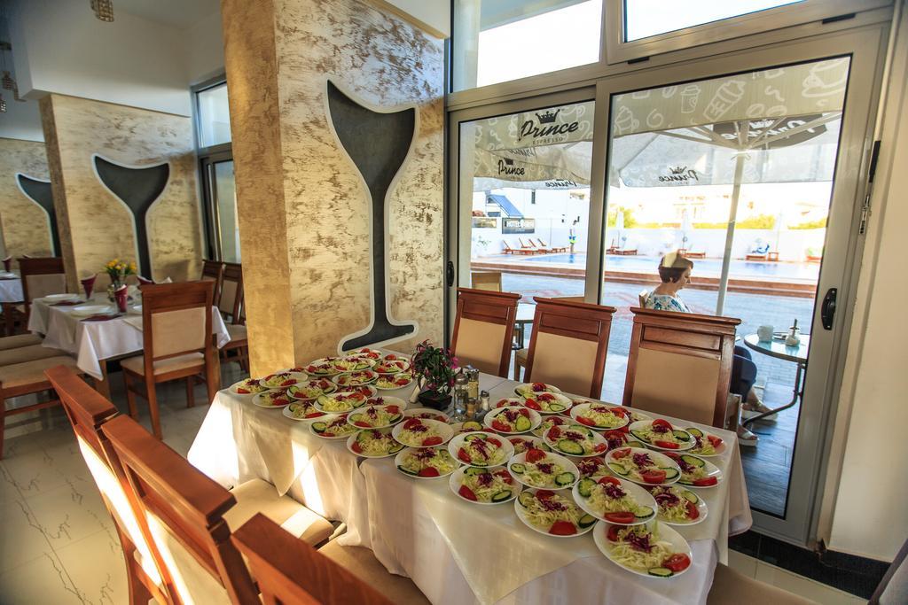 Hotel Edita Ulcinj Extérieur photo